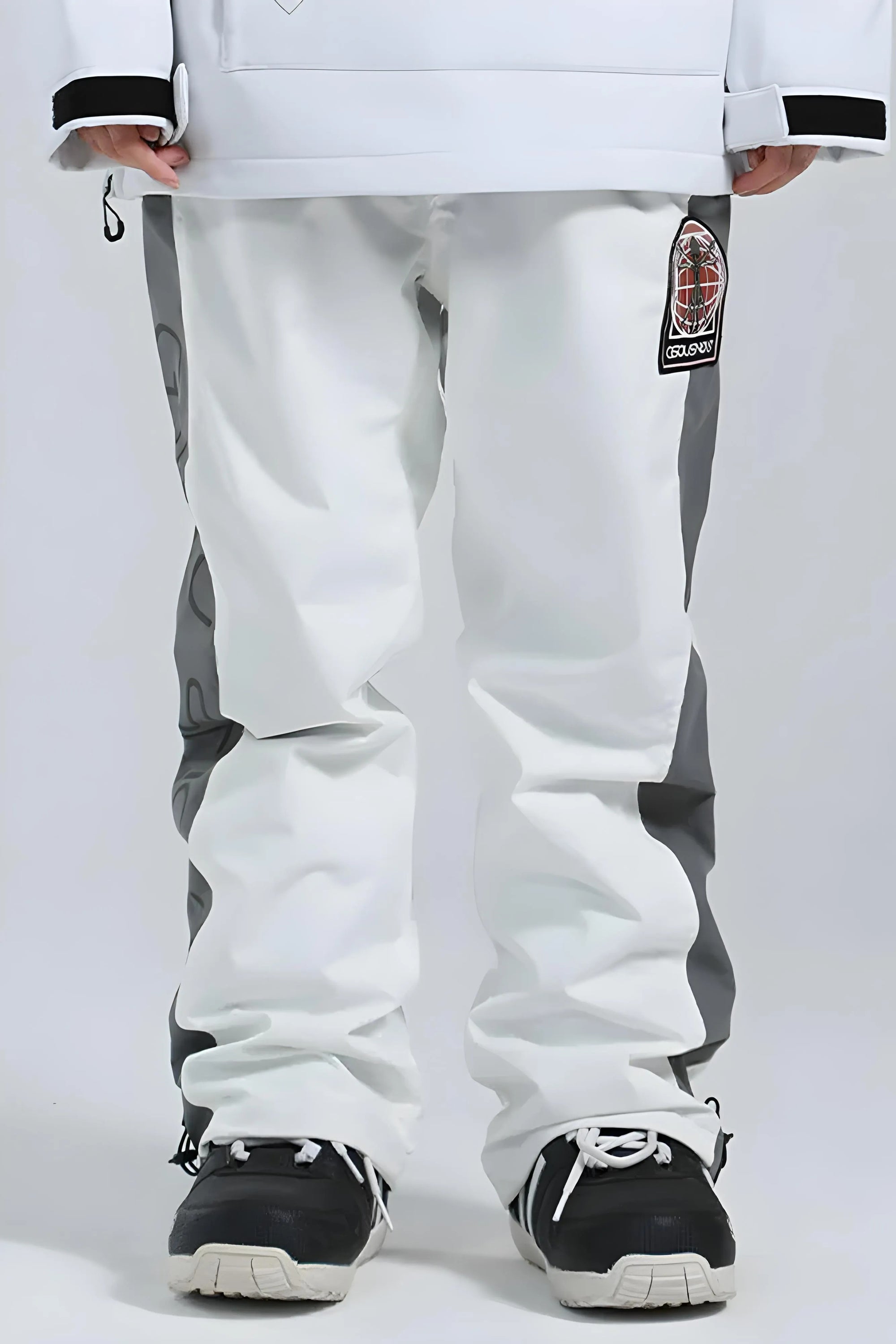 R / Snow Pants / #31 (Archived)