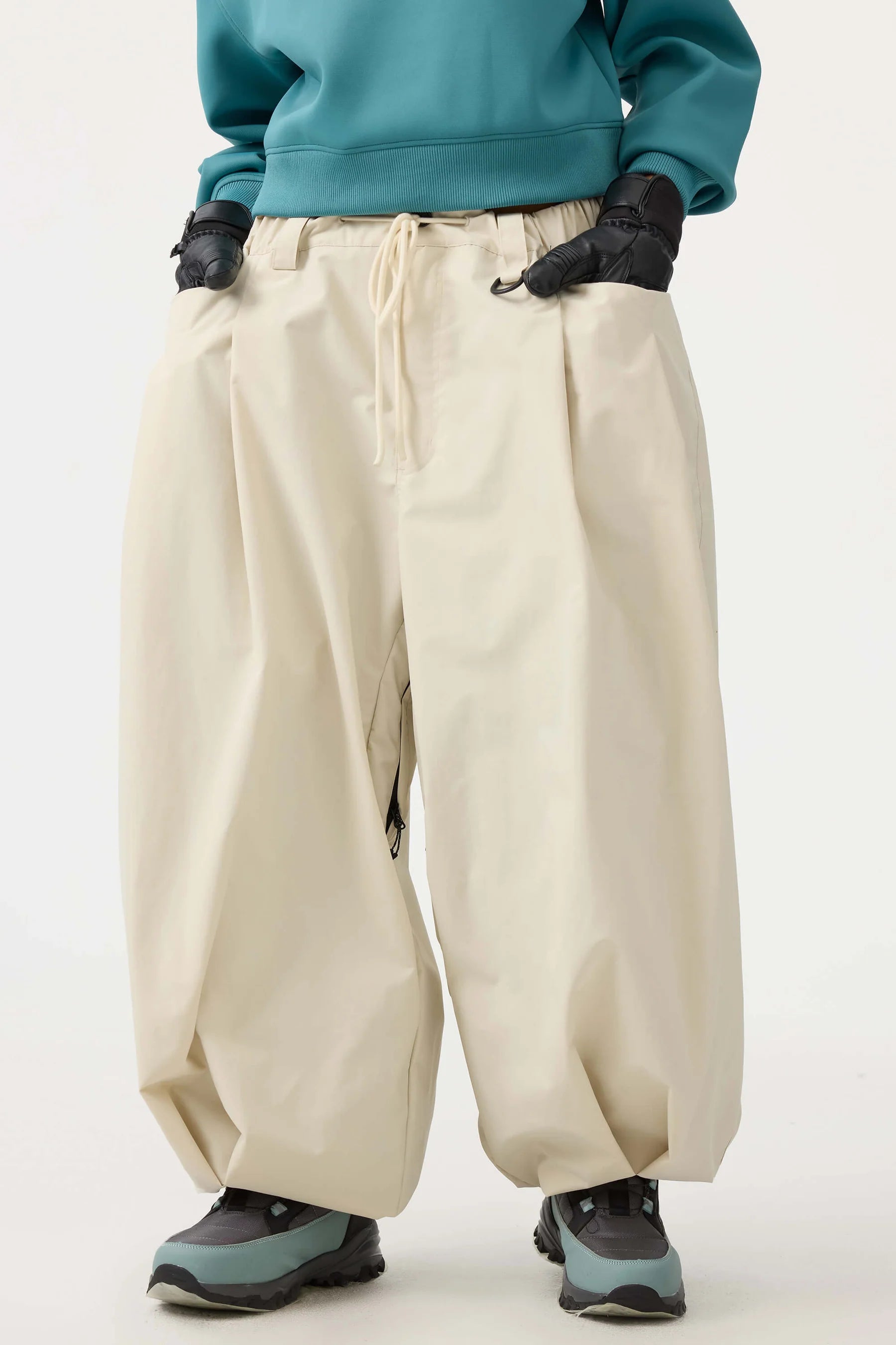 GS / Parachute Snow Pants / 5