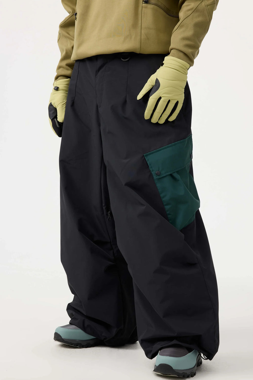 LX / Snow Pants / 2
