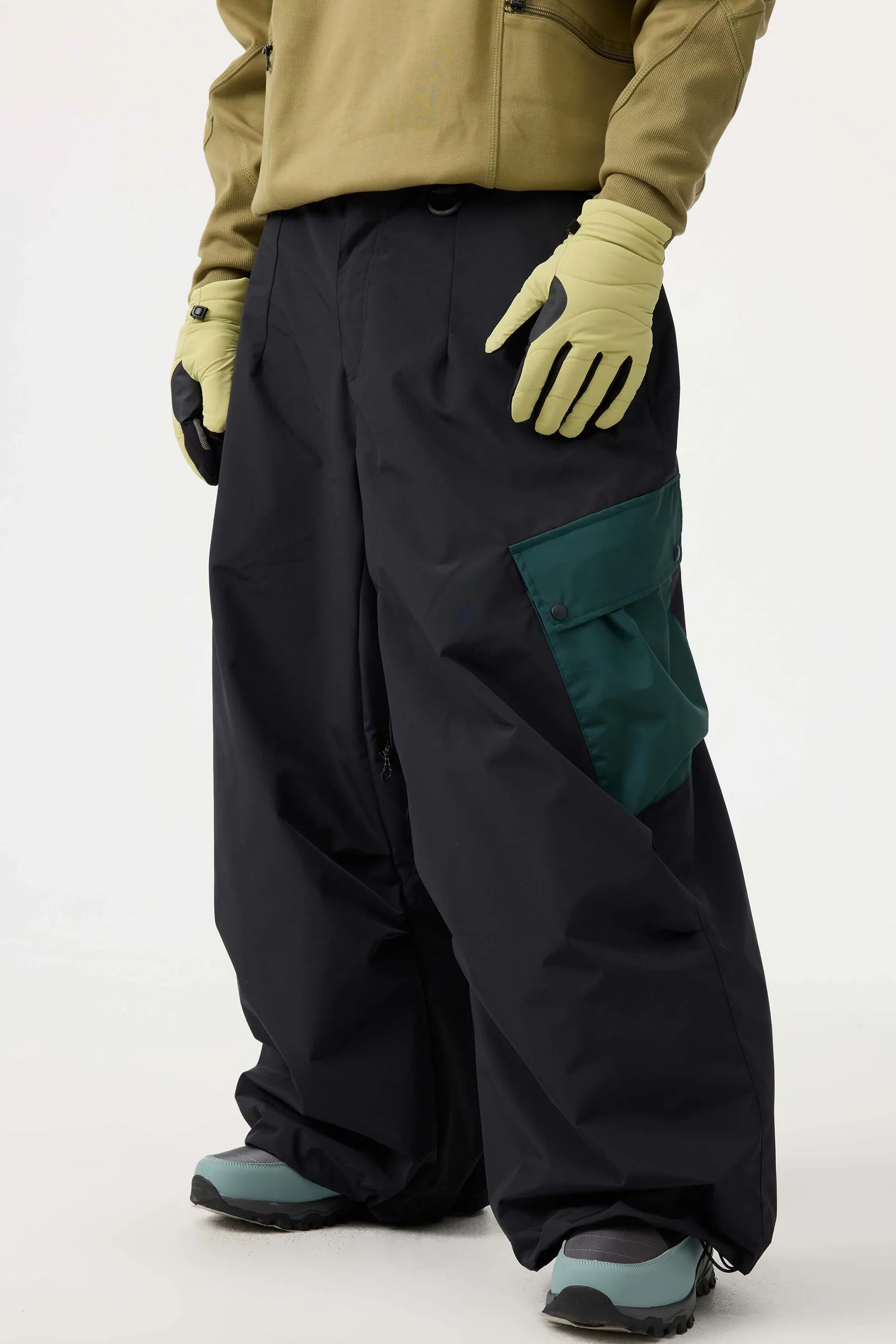 LX / Snow Pants / 2